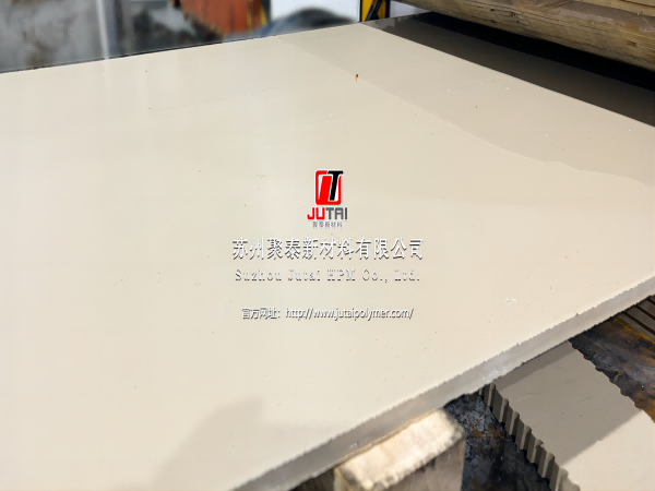 Selecting material grades for PEEK components